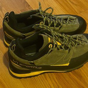 La Sportiva Boulder X Approach Shoe